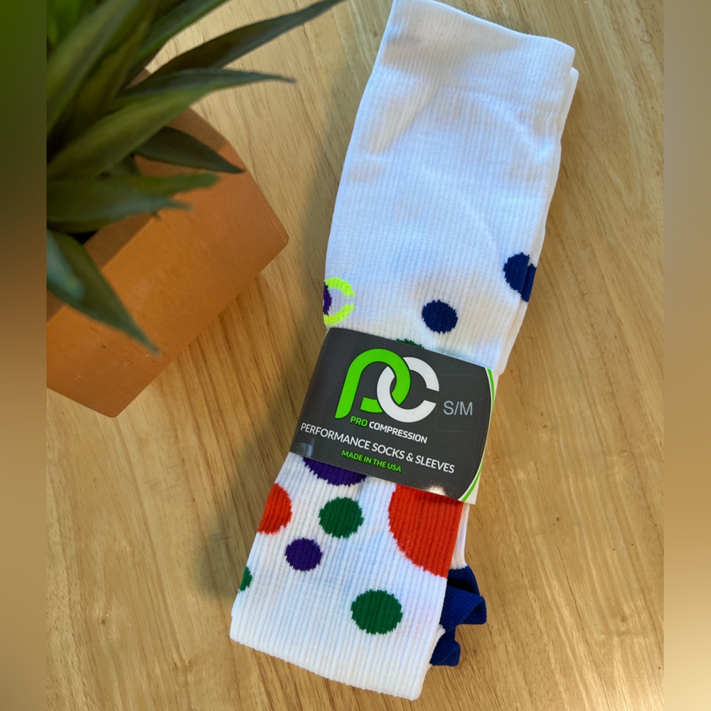 NWT- Procompression Compression Socks- Size S/M - Picture 2 of 2